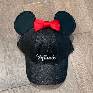 Disney Black sparkly Minnie Mouse hat. One Size: NWT.